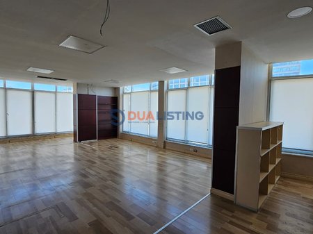 🏢 ZYRË ME QIRA – TEK LIQENI, PRANË KOPSHTIT ZOOLOGJIK!