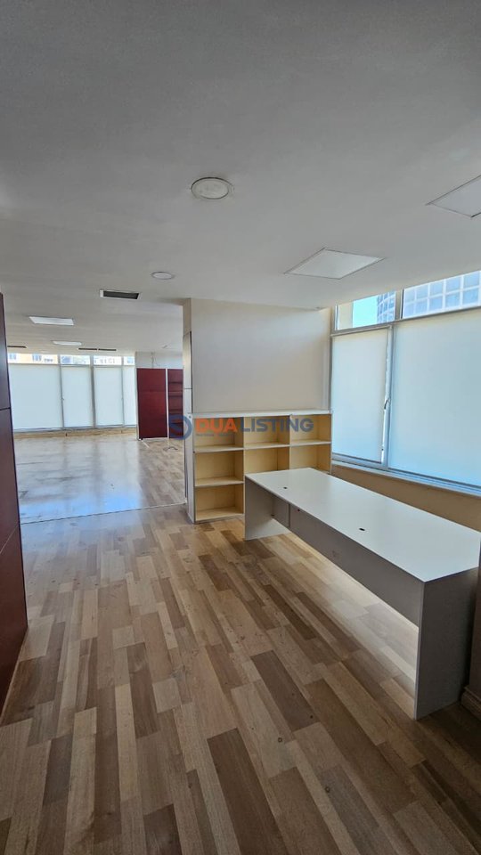 🏢 ZYRË ME QIRA – TEK LIQENI, PRANË KOPSHTIT ZOOLOGJIK!
