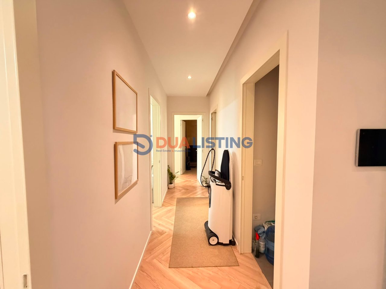 Shitet Apartament 3+1 – Rezidenca Lake View, Rruga e Kosovareve!