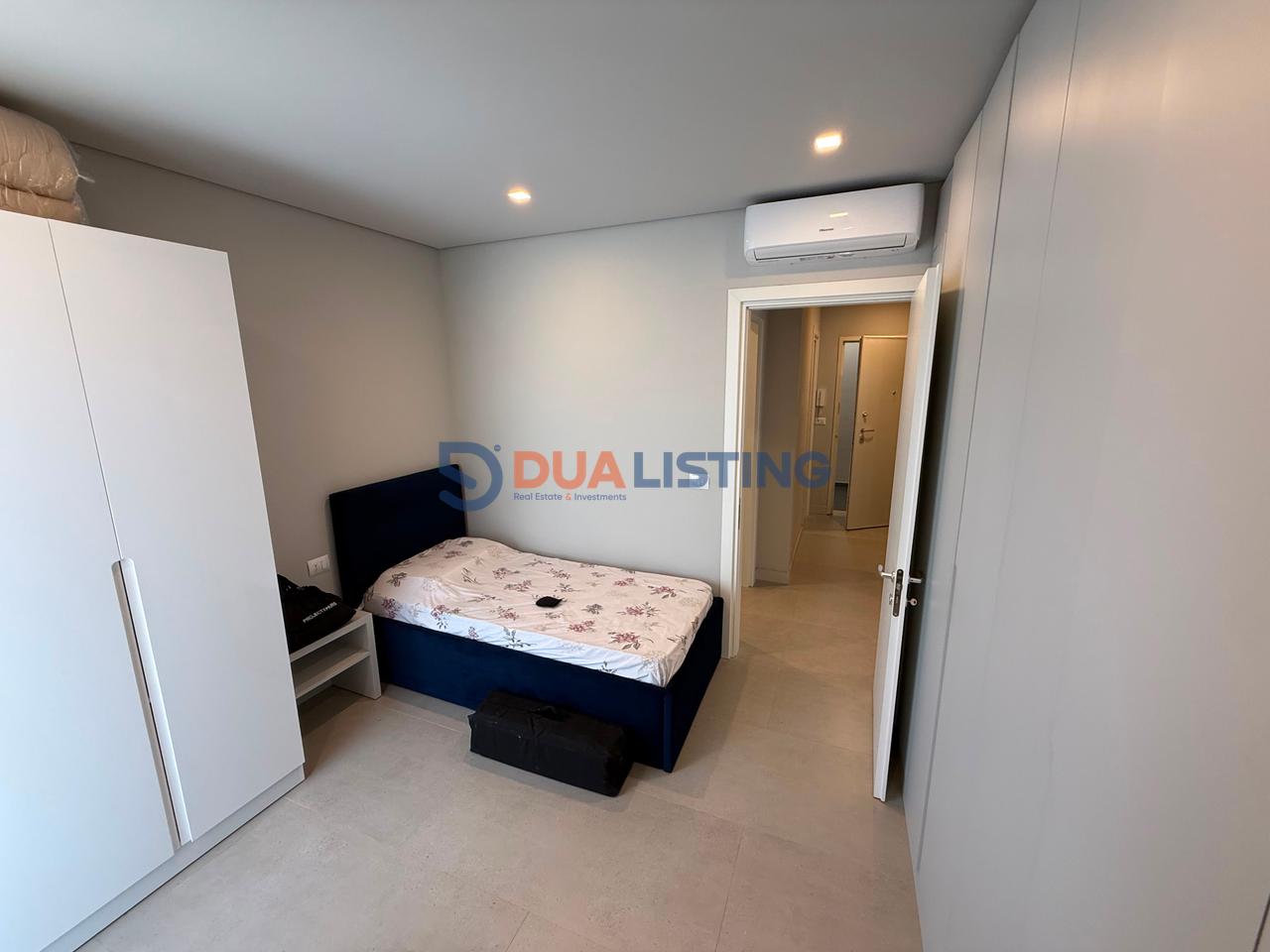 🏡 SHITET APARTAMENT 2+1+2 + GARAZHD
📍 Ali Demi | Pranë Kompleksit Mangalem 21 (Pallati 2T)