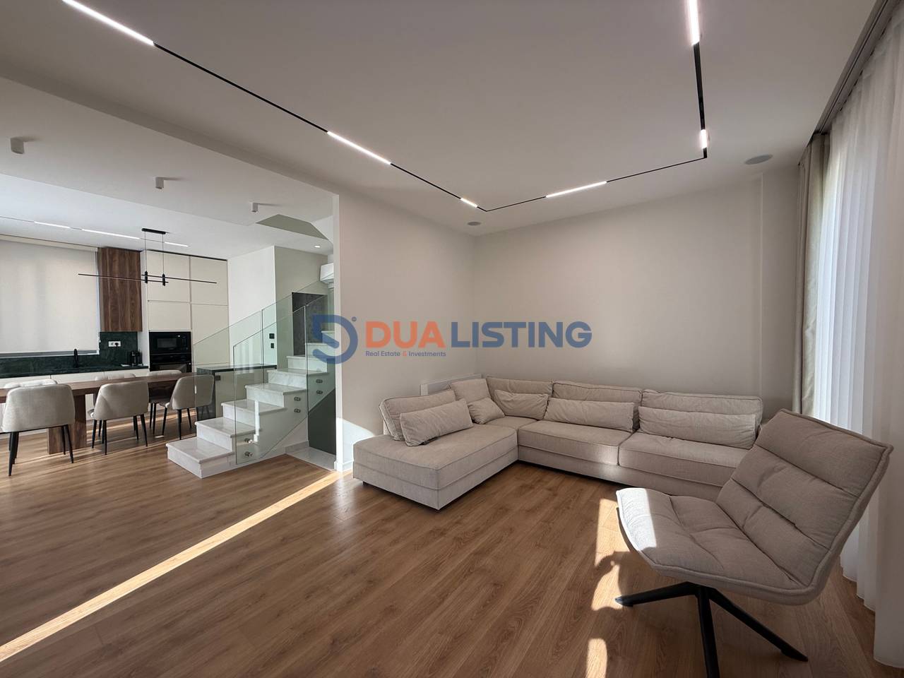 VILË MODERNE ME QIRA TEK GREEN VALLEY RESIDENCE – LIQENI I THATË!