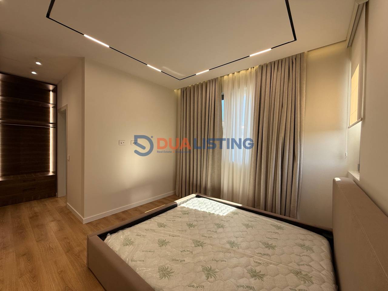 VILË MODERNE ME QIRA TEK GREEN VALLEY RESIDENCE – LIQENI I THATË!