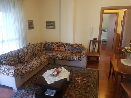 JEPET APARTAMENT 1+1 ME QIRA TEK PAZARI I RI !!