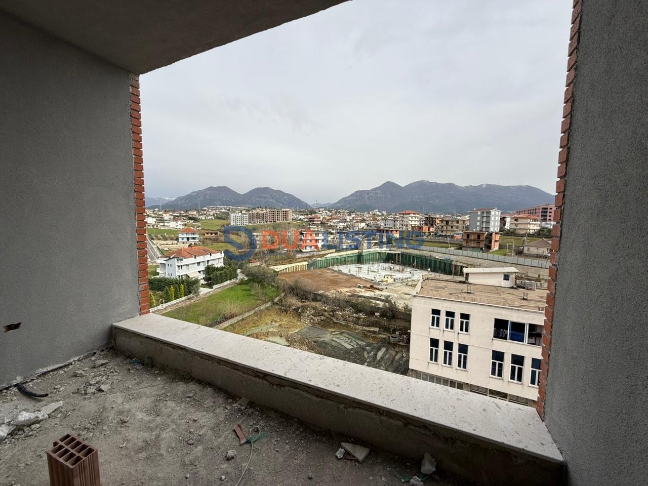 ✨ Exclusive Apartment for Sale 2+1+2 with Parking Space ✨
📍 Paskuqan – Ringside, “Met Invest”