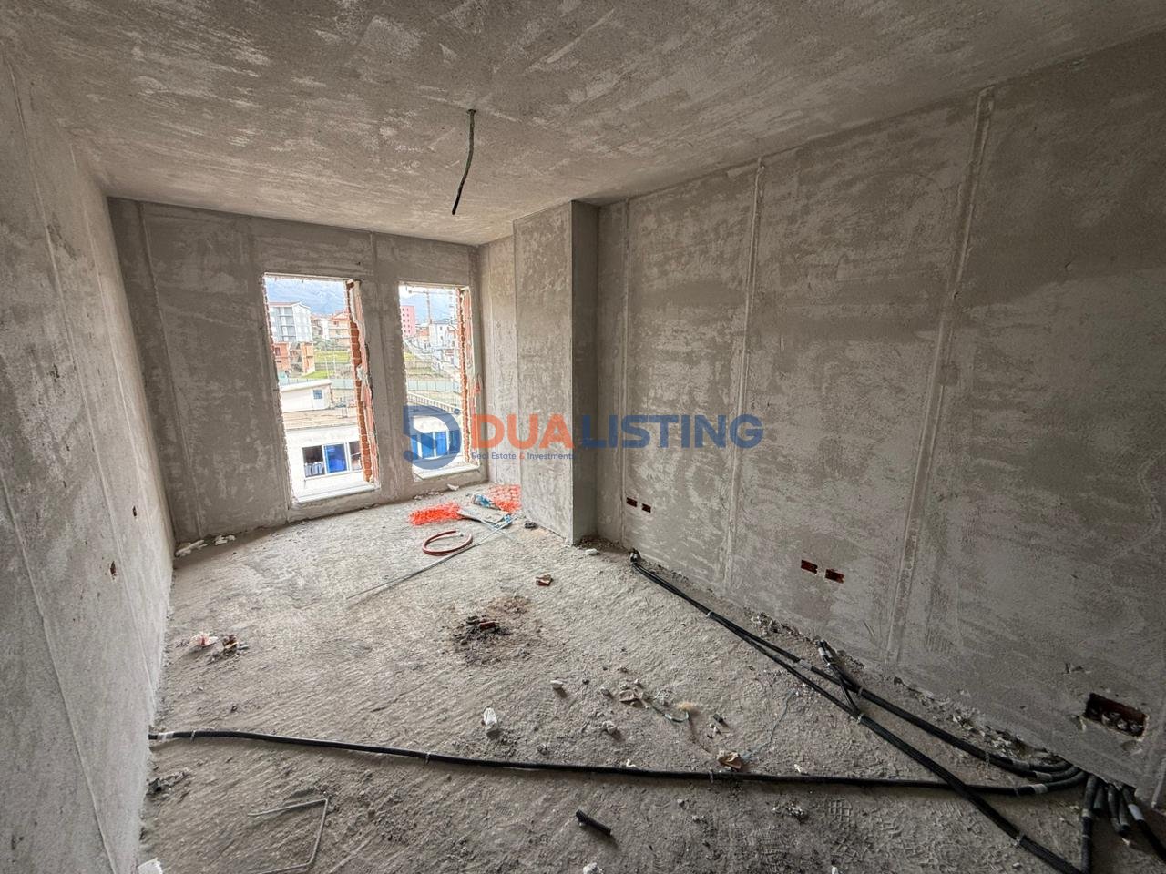 ✨ Exclusive Apartment for Sale 2+1+2 with Parking Space ✨
📍 Paskuqan – Ringside, “Met Invest”