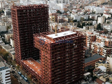 APARTAMENT ME QIRA , GARDEN BUILDING RRUGA E KAVAJES