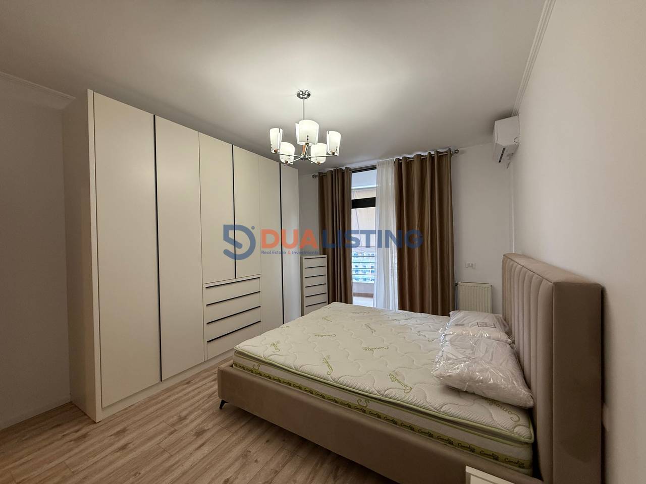 Japim Apartament 2+1+2 me qira te Komuna e Parisit!!