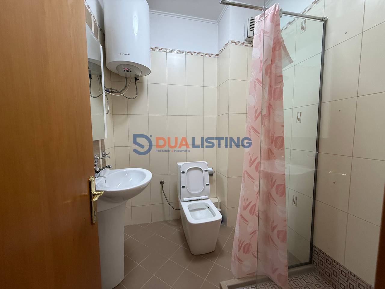 Japim Apartament 2+1+2 me qira te Komuna e Parisit!!