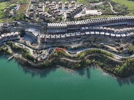 🔥✨ SHITET Triplex Swan Lake Residence, Farke