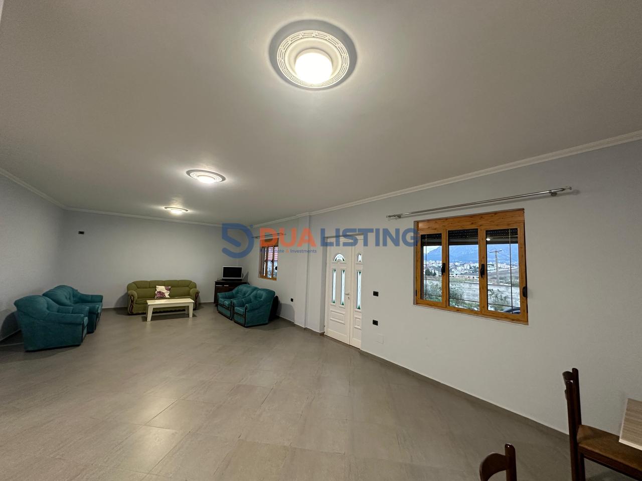 🏡 Jepet me Qira Vilë 3-Katëshe

📍 Mjull Bathore (pranë Akacia)