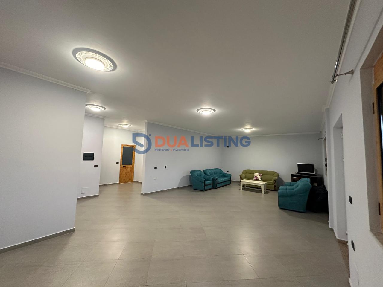 🏡 Jepet me Qira Vilë 3-Katëshe

📍 Mjull Bathore (pranë Akacia)