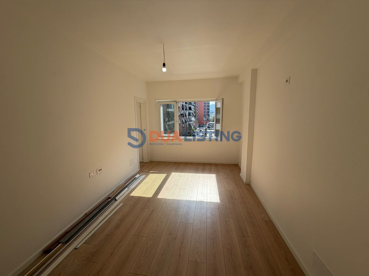 Shesim Apartament 1+1 ne Rrugen e Kosovareve!