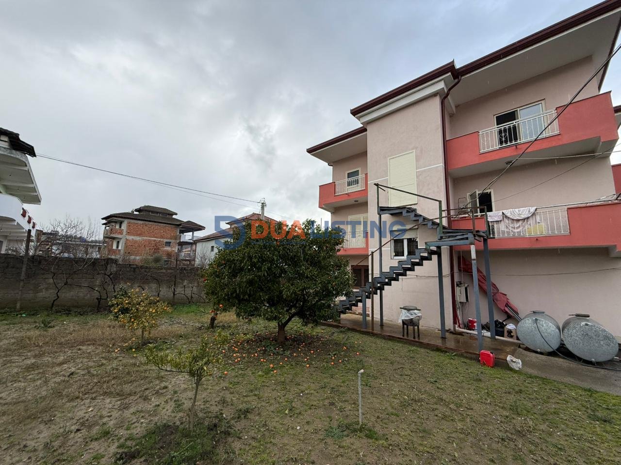 🏡 Vilë me Qira – Kombinat / Sharrë