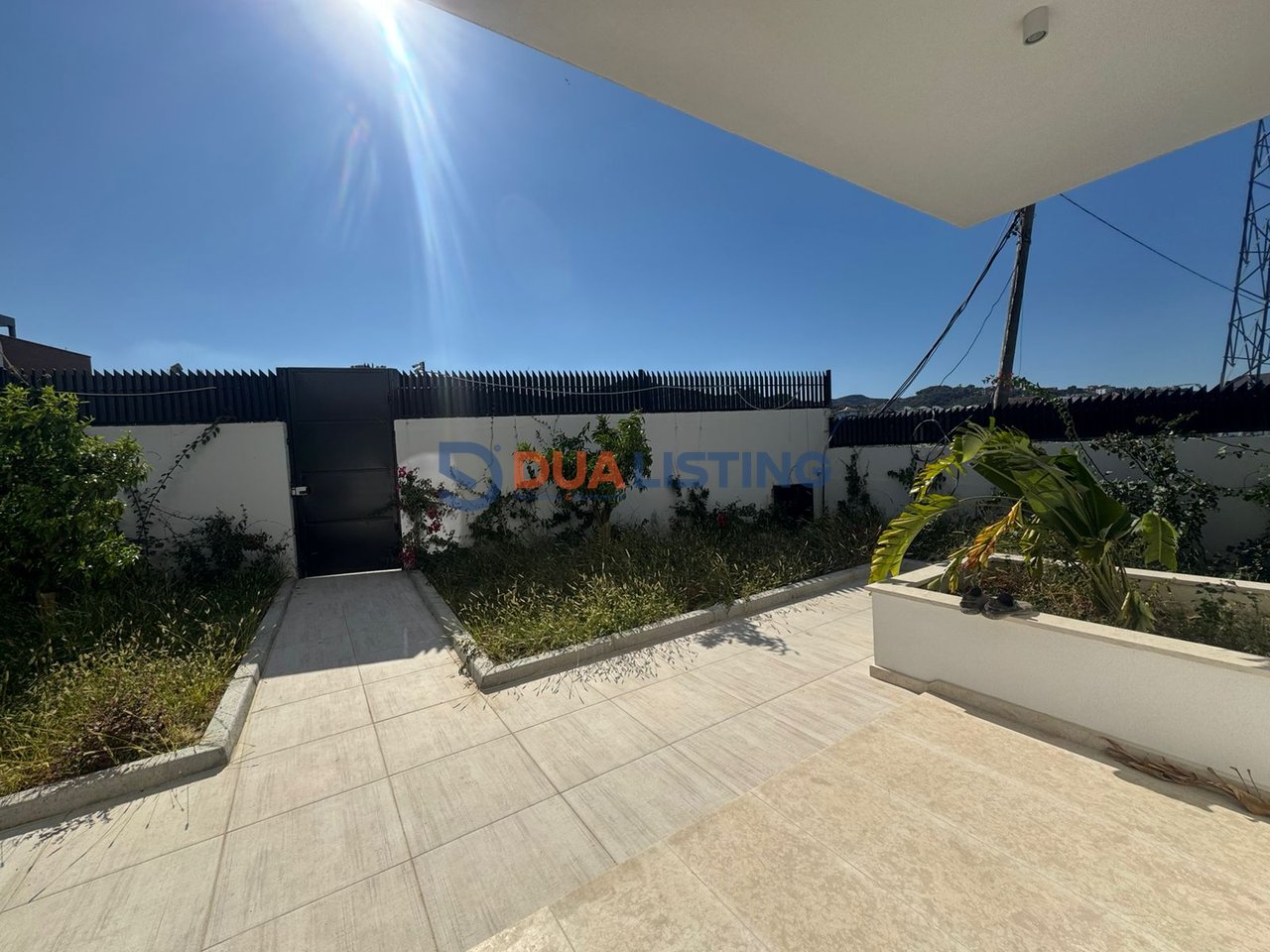 VILLA INDIVIDUALE APPENA COMPLETATA CON PISCINA IN AFFITTO A TEG!