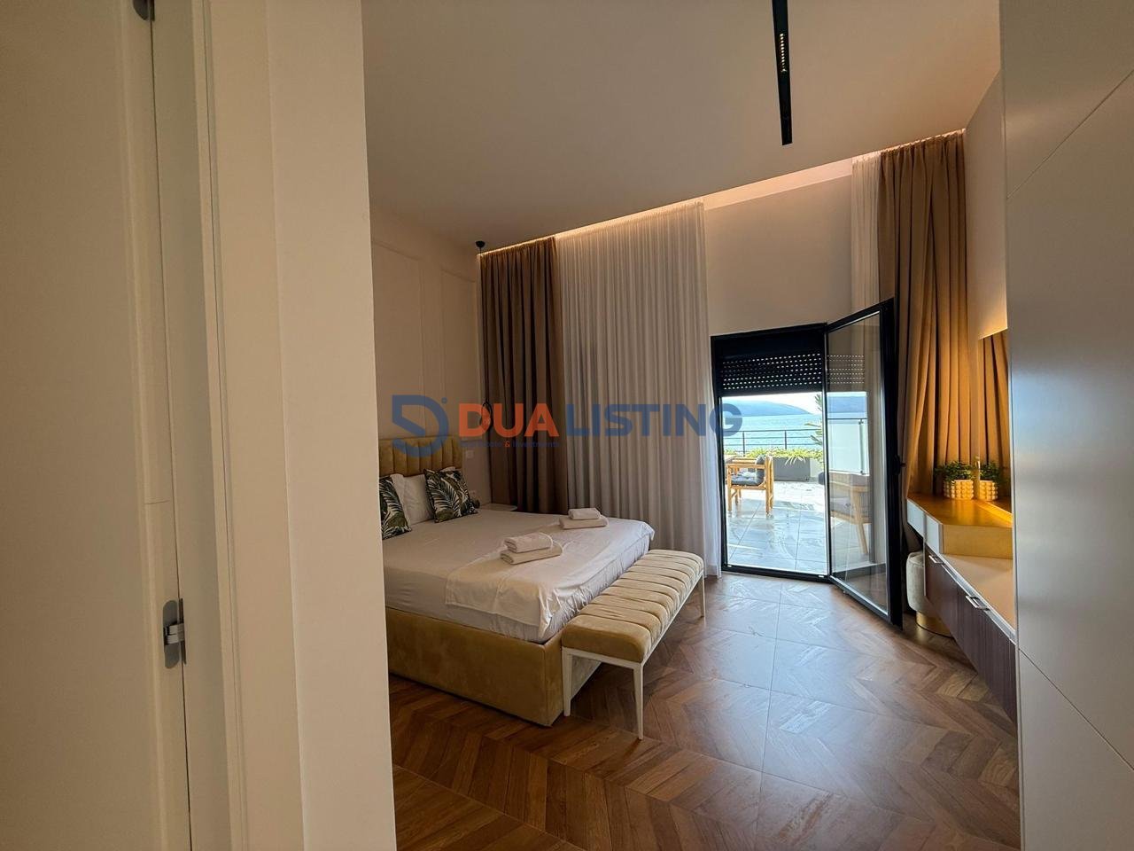 ✨ Shitet Pronë Luksoze – 2 Garsoniere në Radhimë, Vlorë