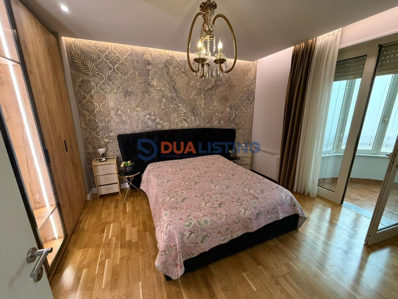 Apartament 3+1+2 ne shitje tek Rruga Elbasanit!