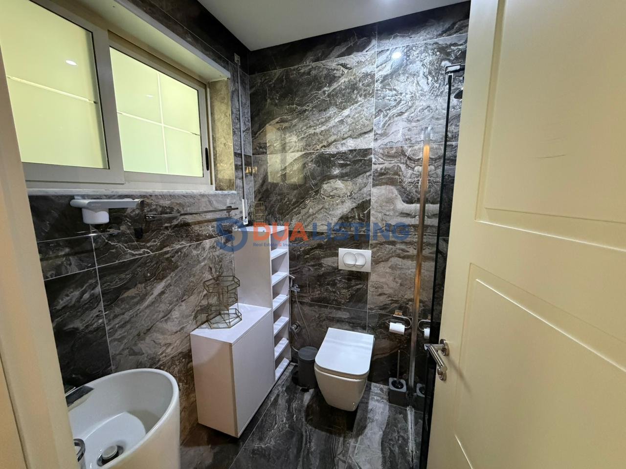 Apartament 3+1+2 ne shitje tek Rruga Elbasanit!