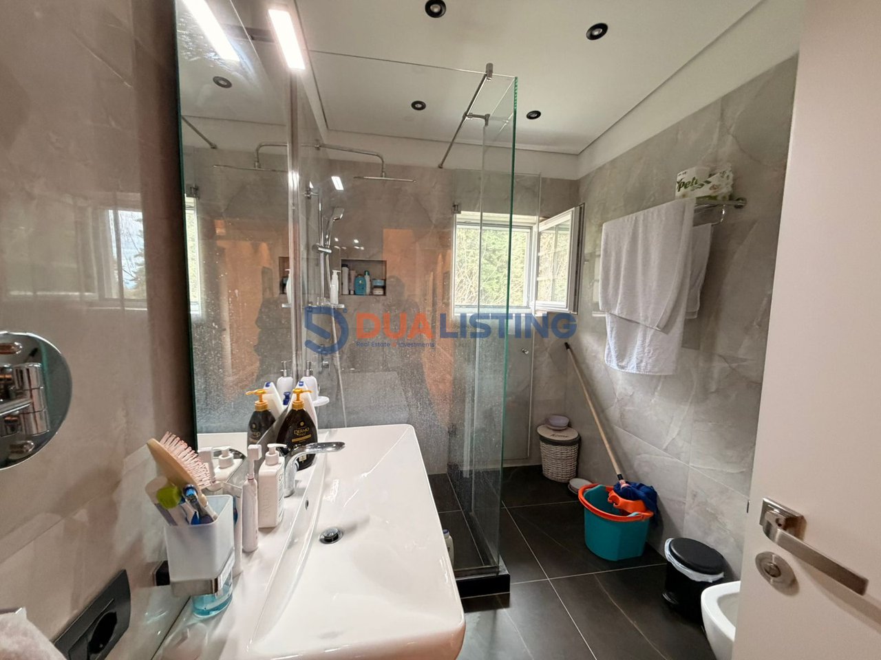 SHITET VILE UNIKE NE PETRELE !