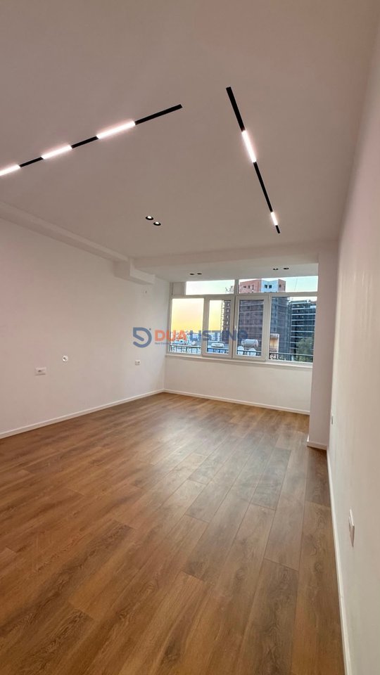 We sell a studio apartment at 21 Dhjetori!