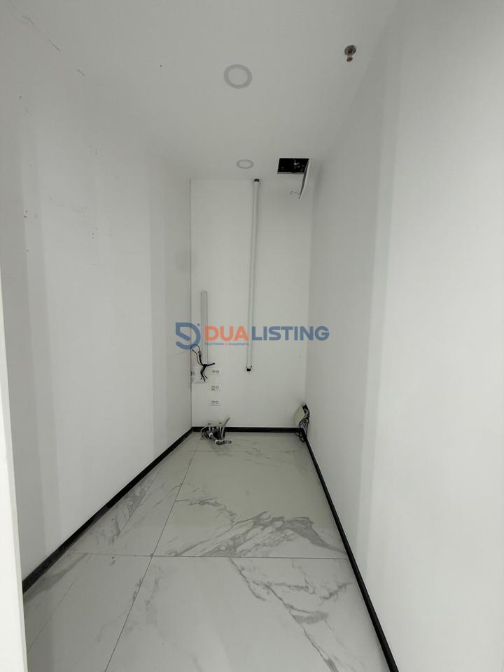 🏢 Jepet me Qira Ambient Premium për Zyra / Klinikë / Studio

📍 Stadiumi Air Albania  – një nga adresat më prestigjioze të biznesit në Tiranë.