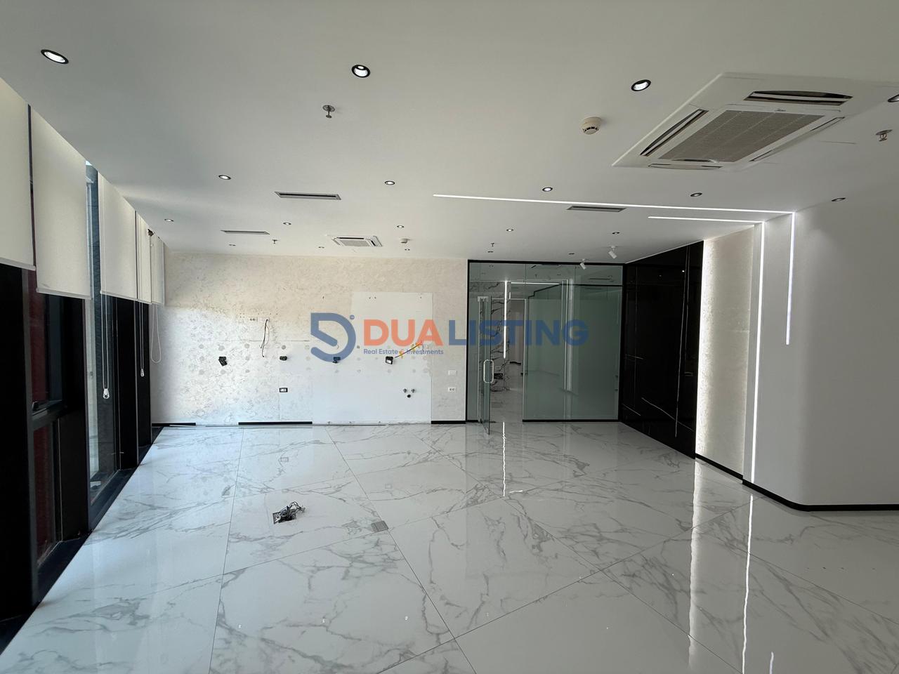 🏢 Jepet me Qira Ambient Premium për Zyra / Klinikë / Studio

📍 Stadiumi Air Albania  – një nga adresat më prestigjioze të biznesit në Tiranë.