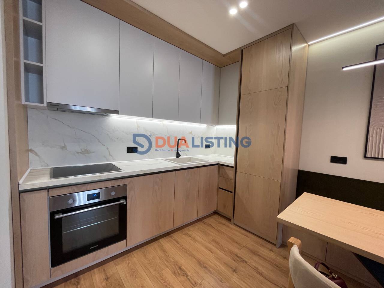 Affittiamo appartamento moderno 1+1 alla Residenza Golden Tower, Via Mine Peza!