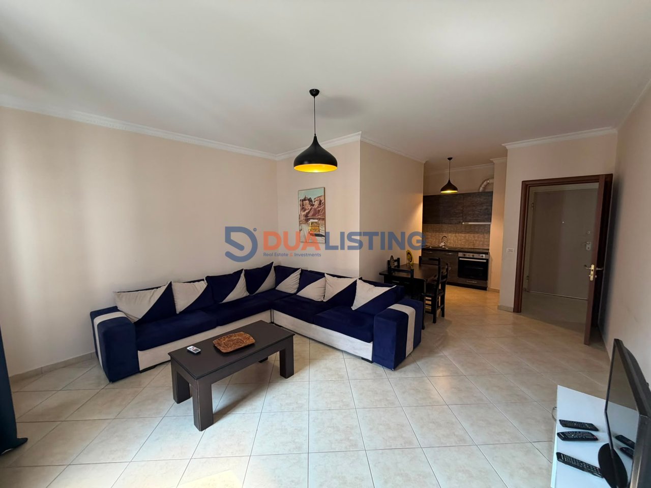 🏡 Apartament 2+1 per qira tek Rotondo Astirit
📍 Tek rrethrrotullimi Astirit