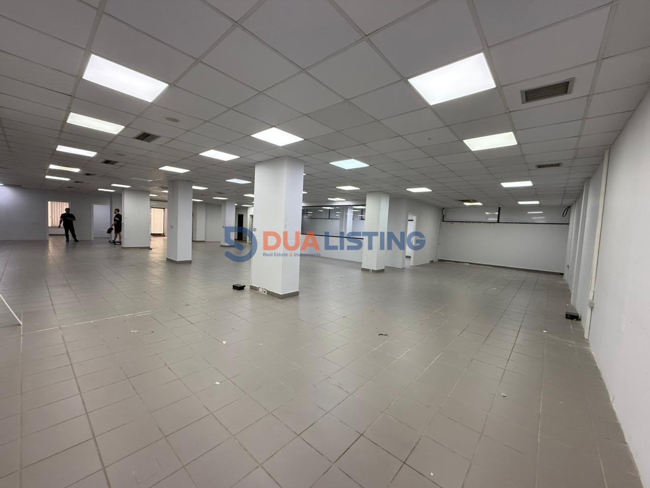 Commercial Space for Rent 550 m² – “Zhan Dark” Boulevard