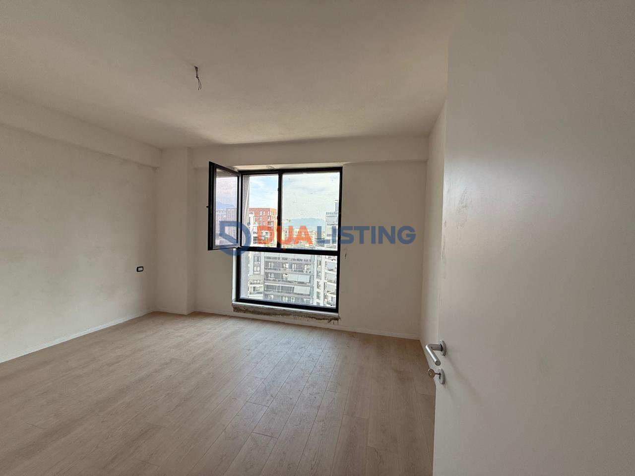 Ofrojme per shitje Apartament 2+1 te Garden Residence Turdiu, Ish Fusha e Aviacionit.