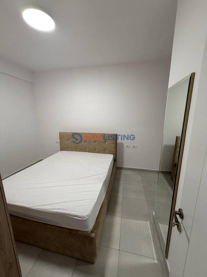 Ofrojme me qira Apartament 2+1 te Kompleksi Golden Park , Perballe Amerikan 3