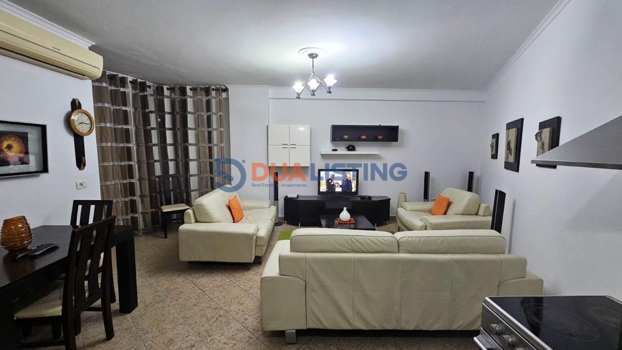 🏡 Affitto | Appartamento 2+1
📍 Via Barrikadave, Tirana