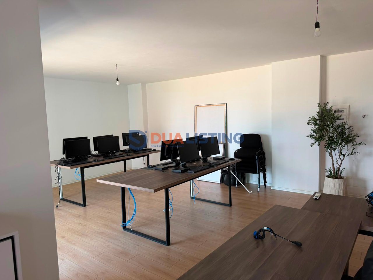 Office for rent – Ndregjoni Complex, New Boulevard, Tirana