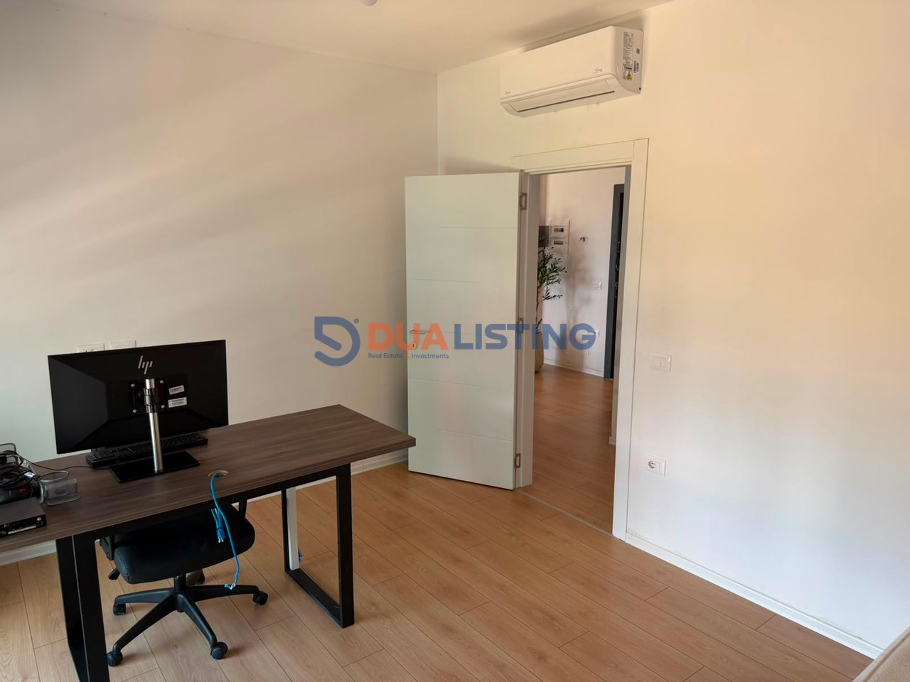 Office for rent – Ndregjoni Complex, New Boulevard, Tirana