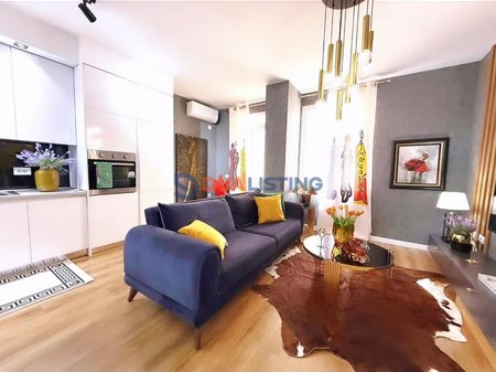 We rent a 1+1 apartment in the 21 Dhjetori area.