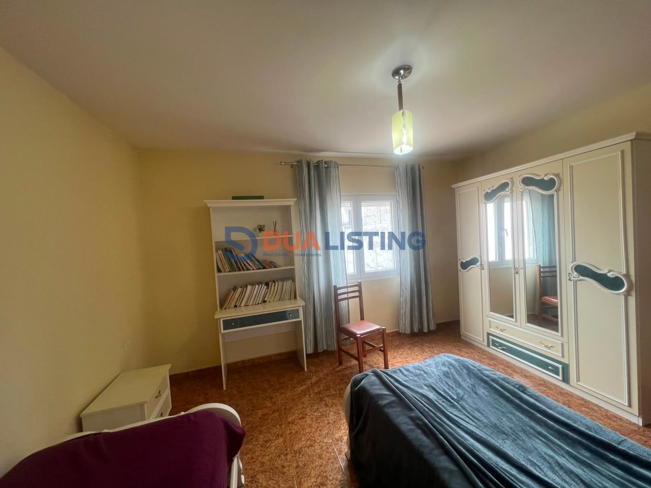 🏡 Apartament 2+1 me qira – Rruga Shefqet Musaraj