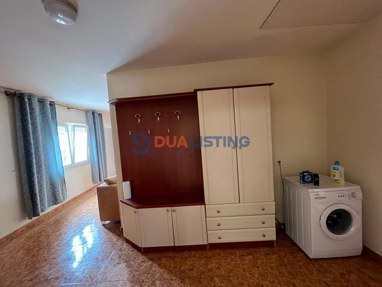 🏡 Apartament 2+1 me qira – Rruga Shefqet Musaraj