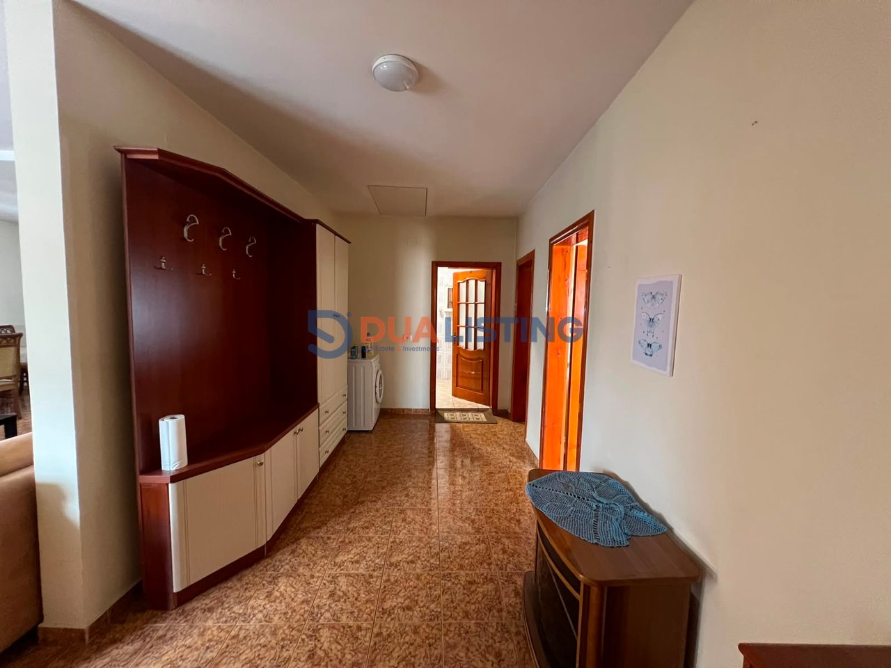 🏡 Apartament 2+1 me qira – Rruga Shefqet Musaraj