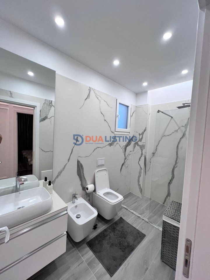 Jepet me Qira Apartament Modern 3+1 | Trio Towers, Don Bosko, Tiranë