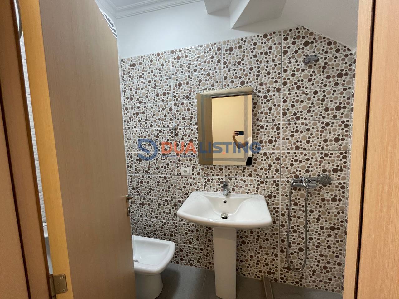 We rent out a 3+1+3 Duplex at Rezidenca Kodra e Diellit 1 (extension)