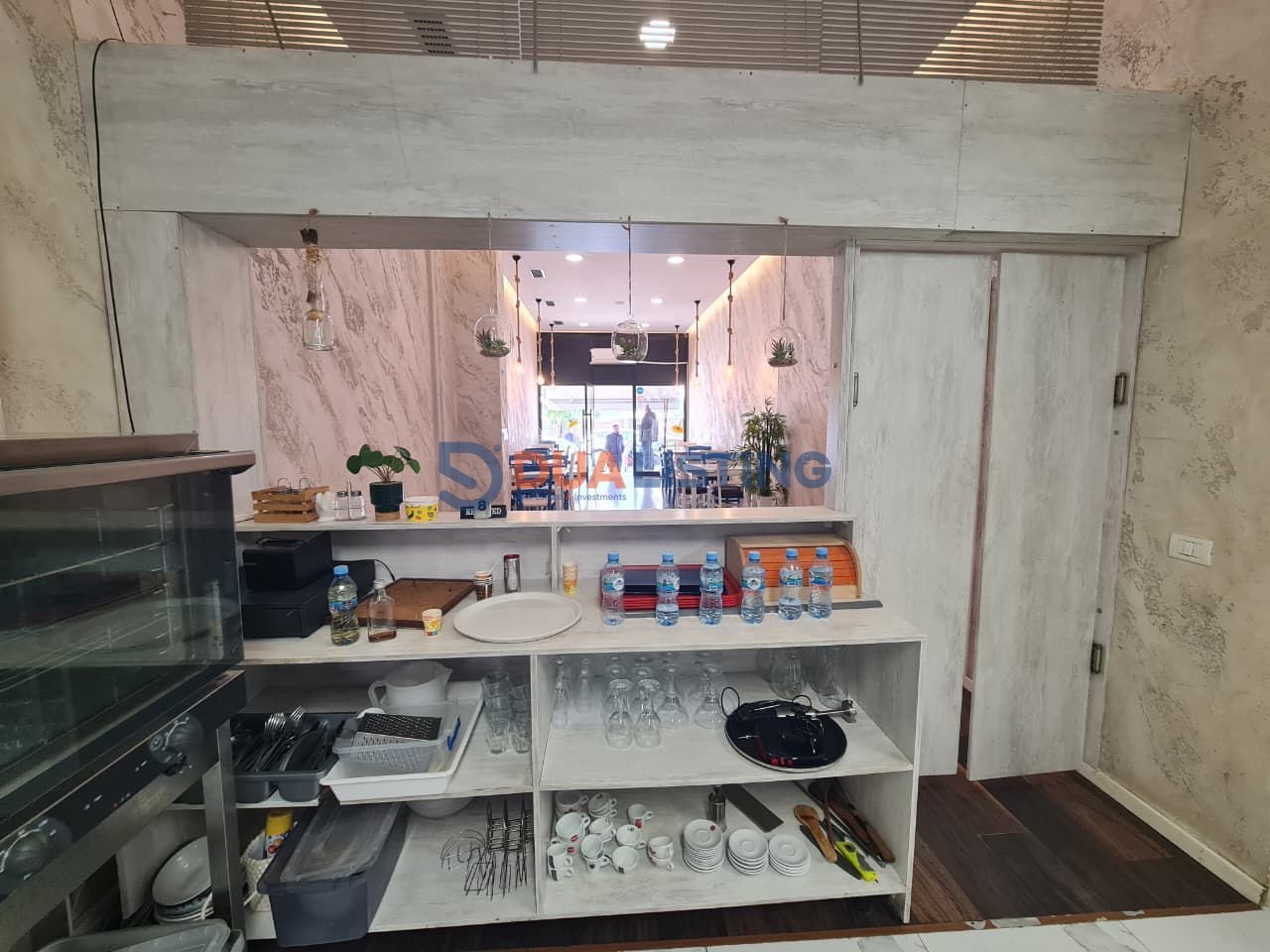 JEPET ME QIRA AMBJENT BIZNESI TEK SHESHI WILSON – LOKACION PREMIUM, KATI 0, BUZË RRUGE