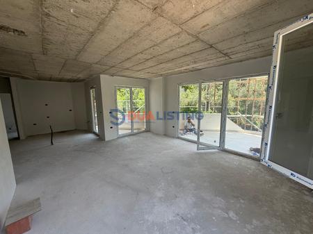 🏡 Duplex për Shitje
📍 Liqeni i Thatë, Tiranë