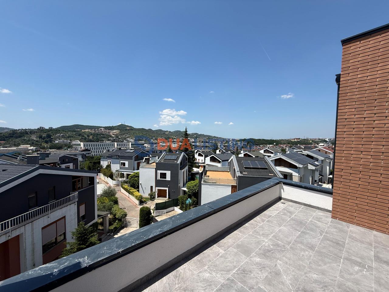 🏡 Luxury Duplex for Sale
📍 Piccadilly Residence, TEG – Tirana