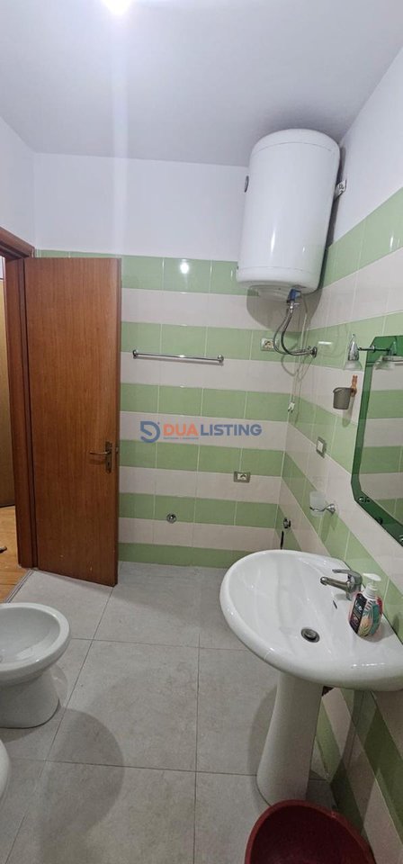 Japim me qira apartament 2+1+2 ne Yzberisht, Rruga 3 Deshmoret