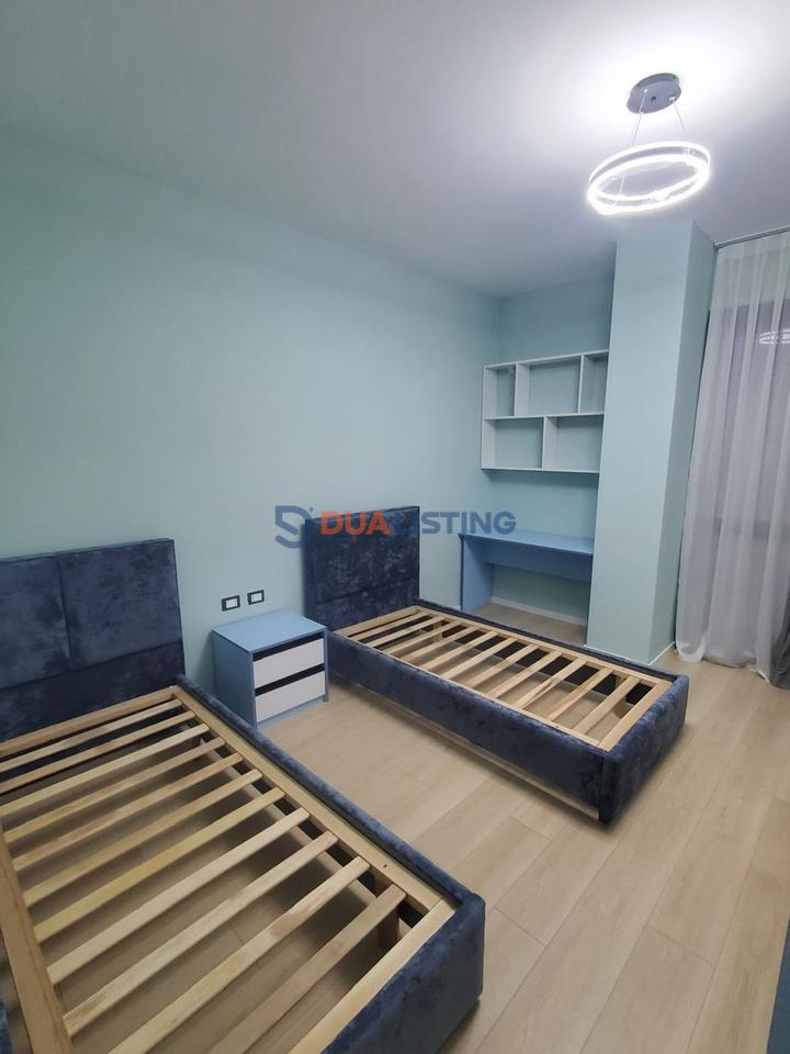 Affittiamo appartamento 2+1+2 con posto auto presso Met Invest, Lago Secco.