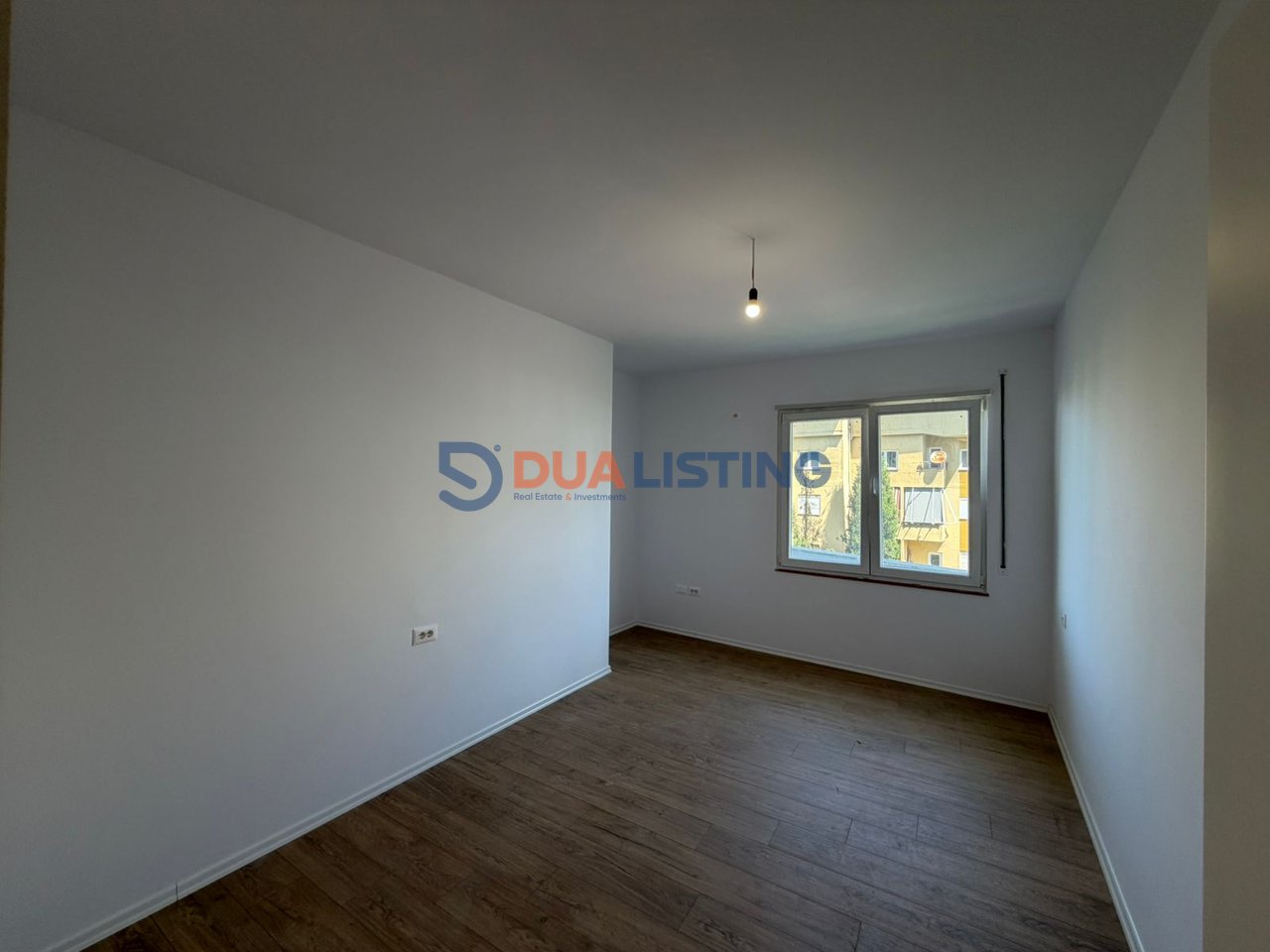 Shitet, apartament 2+1+2 tek Kodra e Priftit!