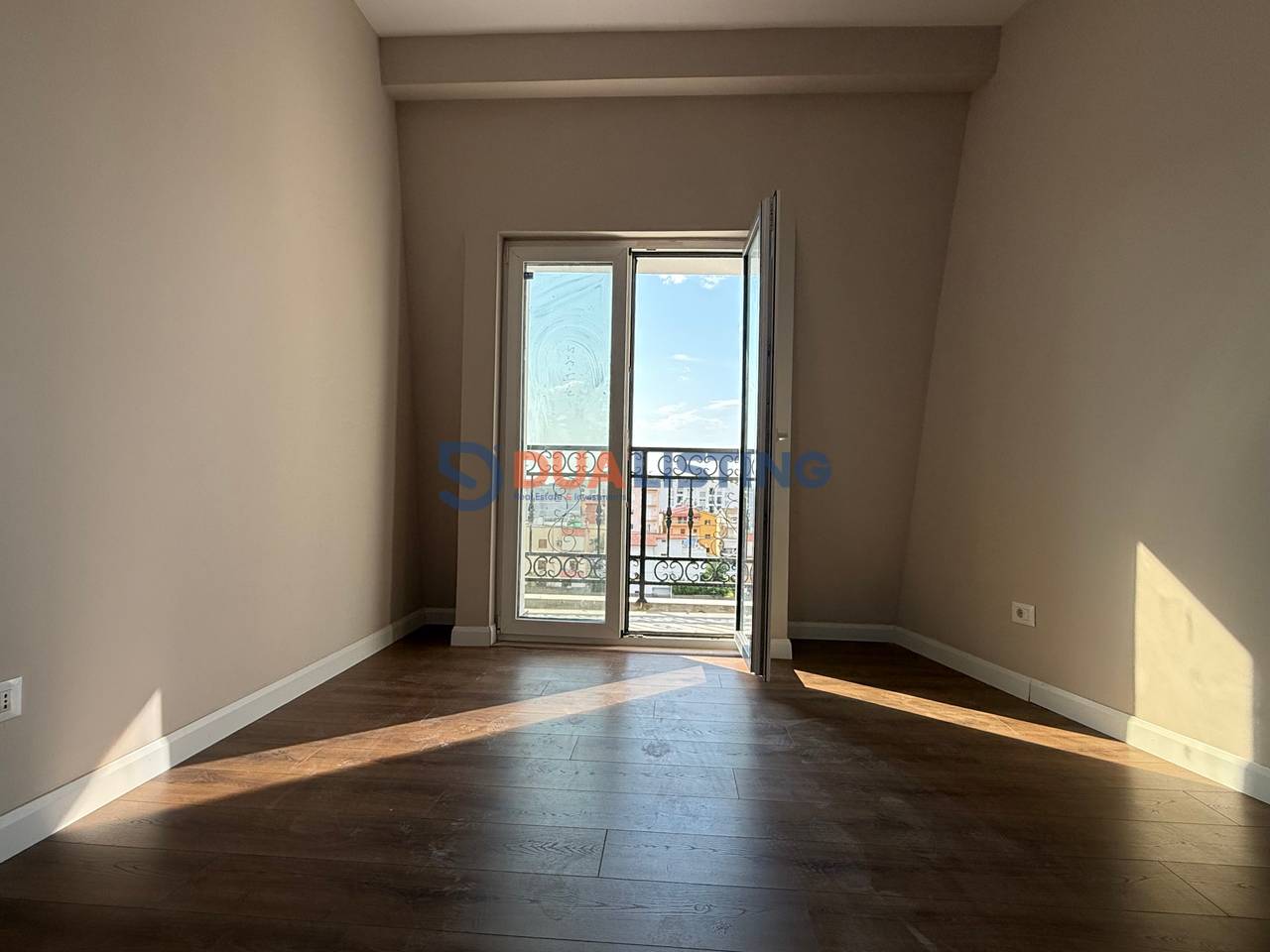 Vendiamo Appartamento 1+1 presso la Residenza "Porta Tirana e Re"-Sauk