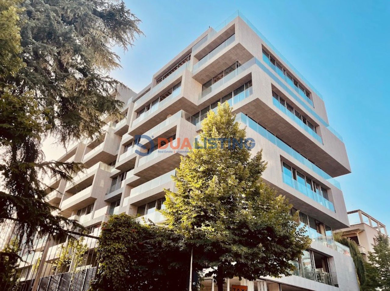 PRESTIGIOUS BUSINESS PREMISES FOR RENT IN WEST RESIDENCE – NEAR THE PRESIDENCY