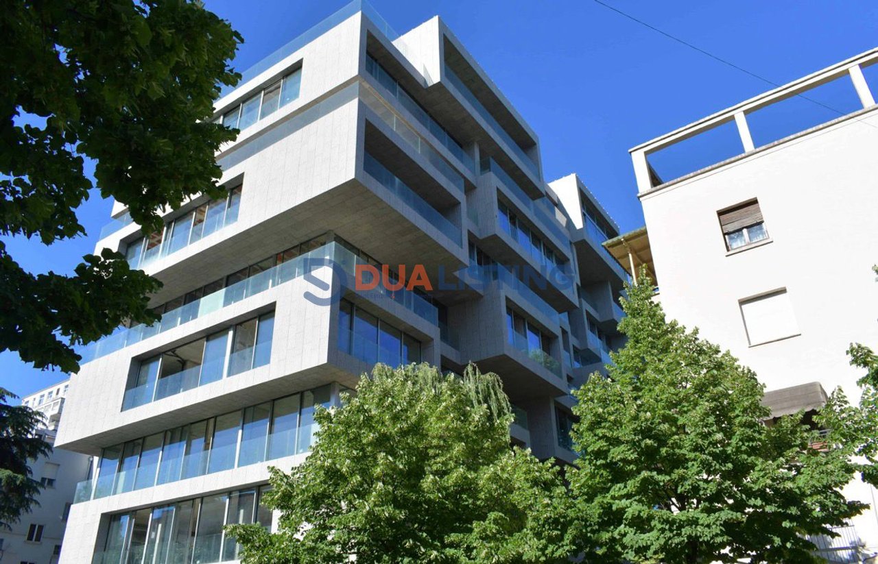 PRESTIGIOUS BUSINESS PREMISES FOR RENT IN WEST RESIDENCE – NEAR THE PRESIDENCY