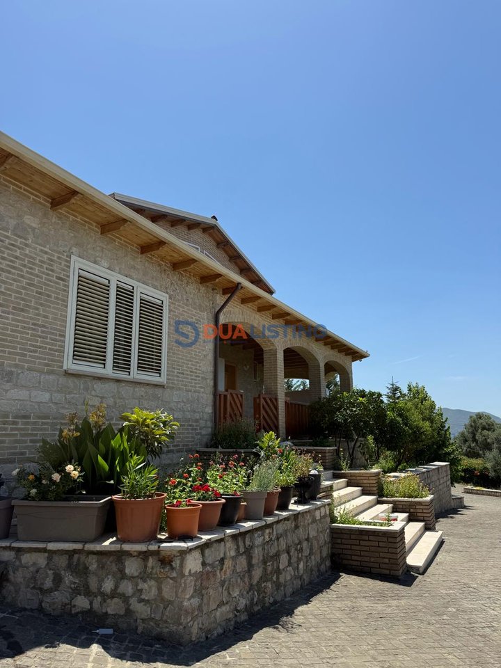 🏡 Jepet me Qira Super Vilë Individuale 🌿
📍 Farkë e Madhe, Tiranë