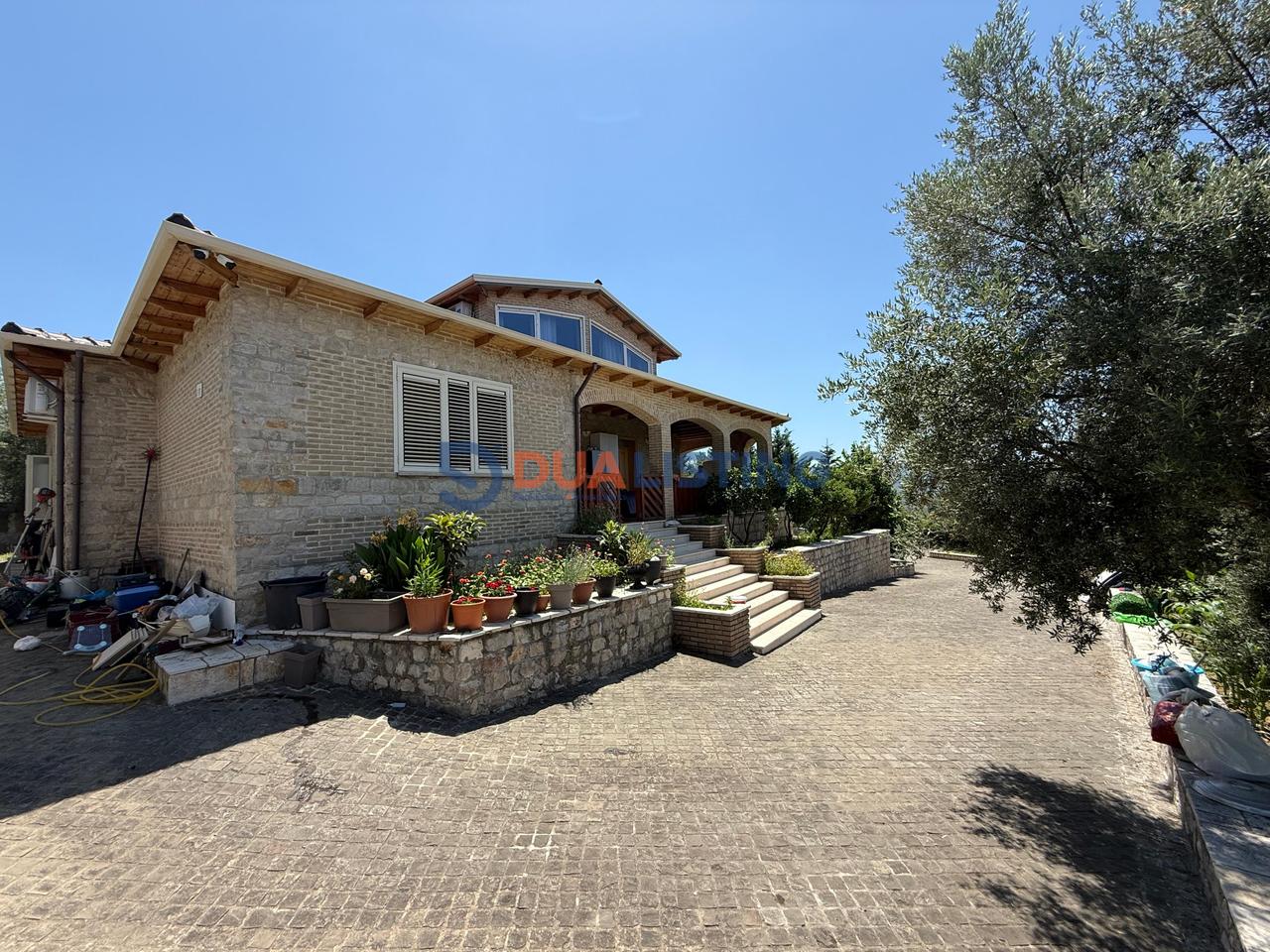 🏡 Jepet me Qira Super Vilë Individuale 🌿
📍 Farkë e Madhe, Tiranë